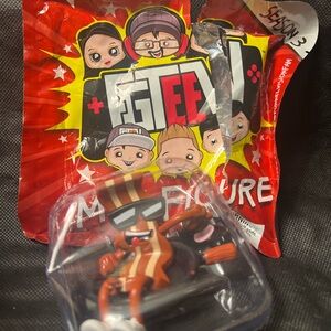 FGTEEN Mini Bacon figure with Sunglasses (Season 3) Sizzle and Chill Derpy Bacon